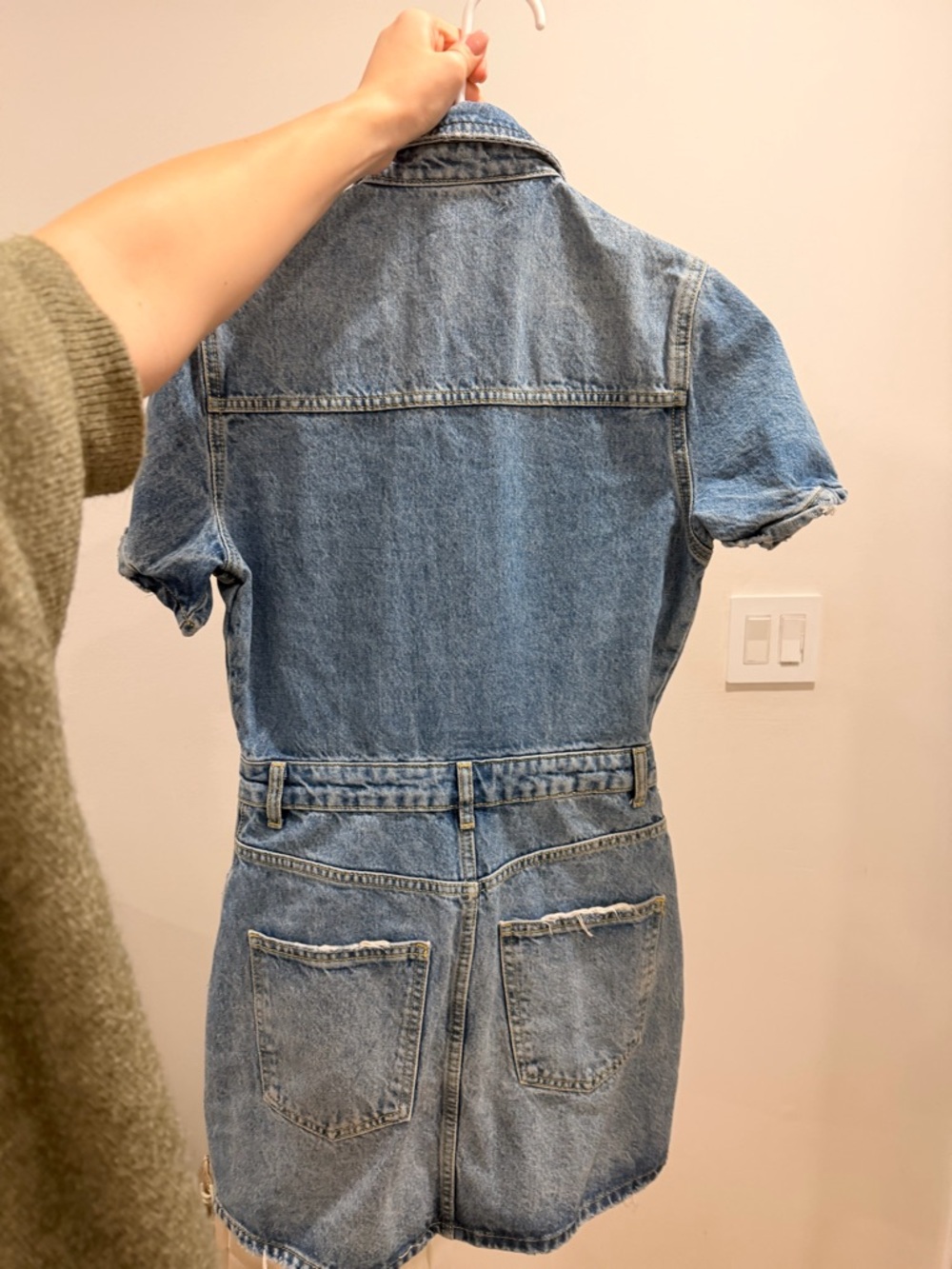 Zara Light Blue Denim Jacket with Contrast Stitching - Picture 2 of 3